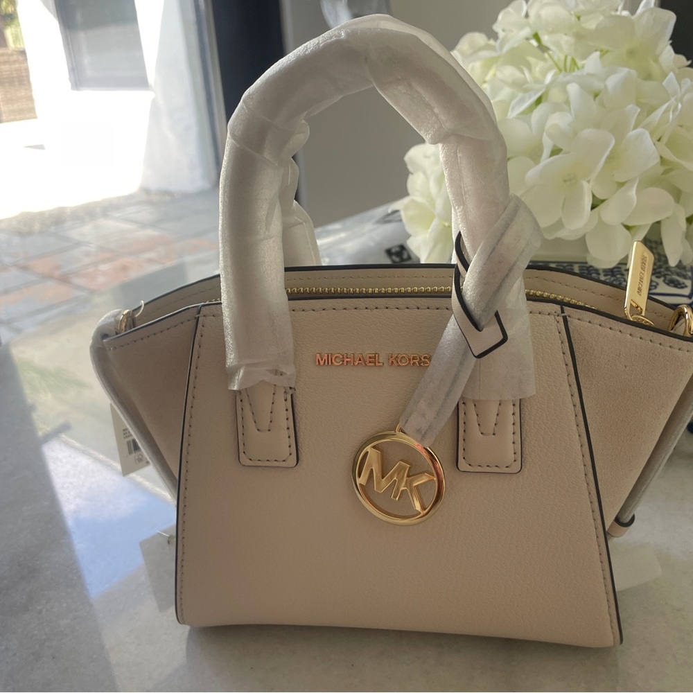 Michael Kors Avril XS satchel, crossbody, mini bag/baguette. Leather. NWT